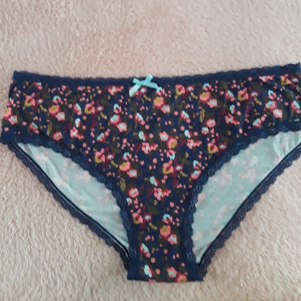 Plus size Intimates